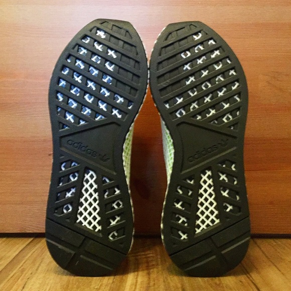 💥NEW💥 Adidas Deerupt Runner - Picture 6 of 8